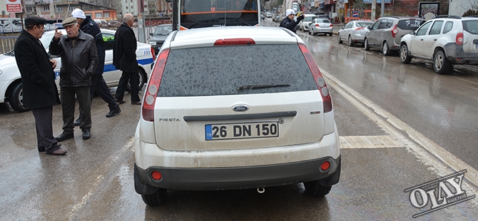 Gümüşhane'de Trafik Kazası: 4 Yaralı galerisi resim 1