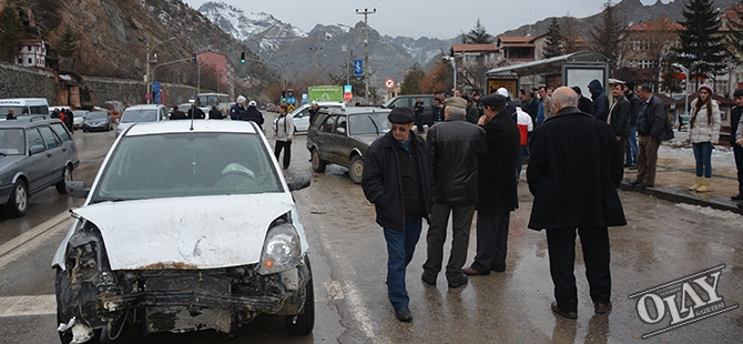 Gümüşhane'de Trafik Kazası: 4 Yaralı galerisi resim 11