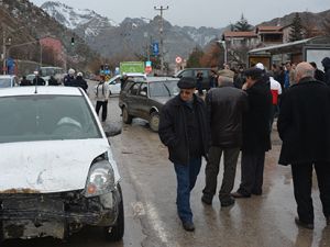 Gümüşhane'de Trafik Kazası: 4 Yaralı