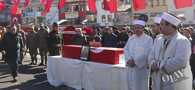 Gümüşhane Şehidini Uğurladı galerisi resim 9