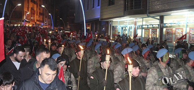 “Kurtuluş ve Şehitlere Saygı Yürüyüşü” galerisi resim 5