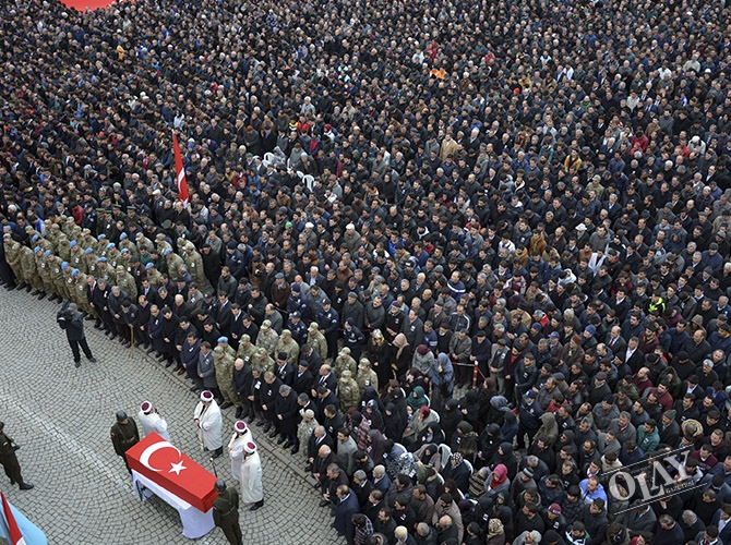 ŞEHİT ÜSTEĞMEN ERDEM KESKİN SON YOLCULUĞUNA UĞURLANDI galerisi resim 3