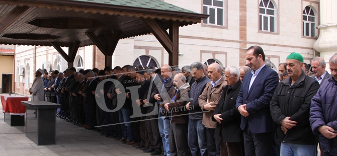 Cumhuriyet Savcısı Mehmet Selim Kiraz için Gıyabi Cenaze Namazı Kılındı galerisi resim 4