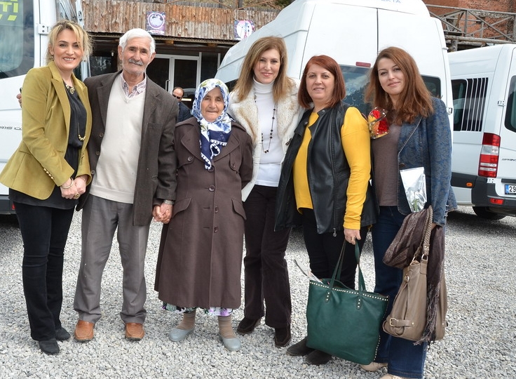 GÜMÜŞHANE’DEN 100 YAŞLI VATANDAŞ UZUNGÖL’Ü GEZDİ galerisi resim 8