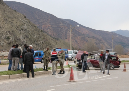 GÜMÜŞHANE'DE TRAFİK KAZASI: 1 ÖLÜ, 3 YARALI galerisi resim 11