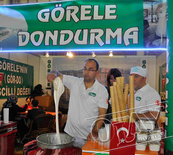 MARAŞ DONDURMASINA RAKİP GÖRELE DONDURMASI