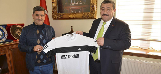 Eski Gümüşgöze Belediye Başkanı Temel Kaya Uluslararası yarı maraton koşuda  Kelkit'i temsil ediyor.