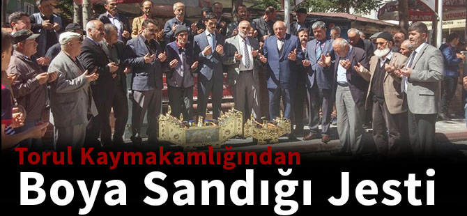 Torul Kaymakamlığından boya sandığı jesti