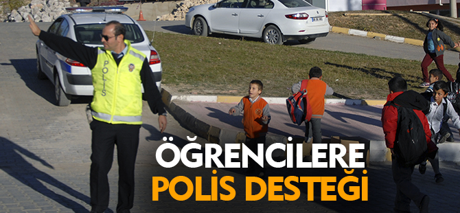 ŞİRAN'DA ÖĞRENCİLERİN ELİNDEN TRAFİK  POLİSİ TUTTU