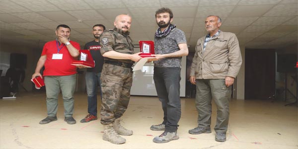 FOTO SAFARİDEN İKİ ÖDÜL
