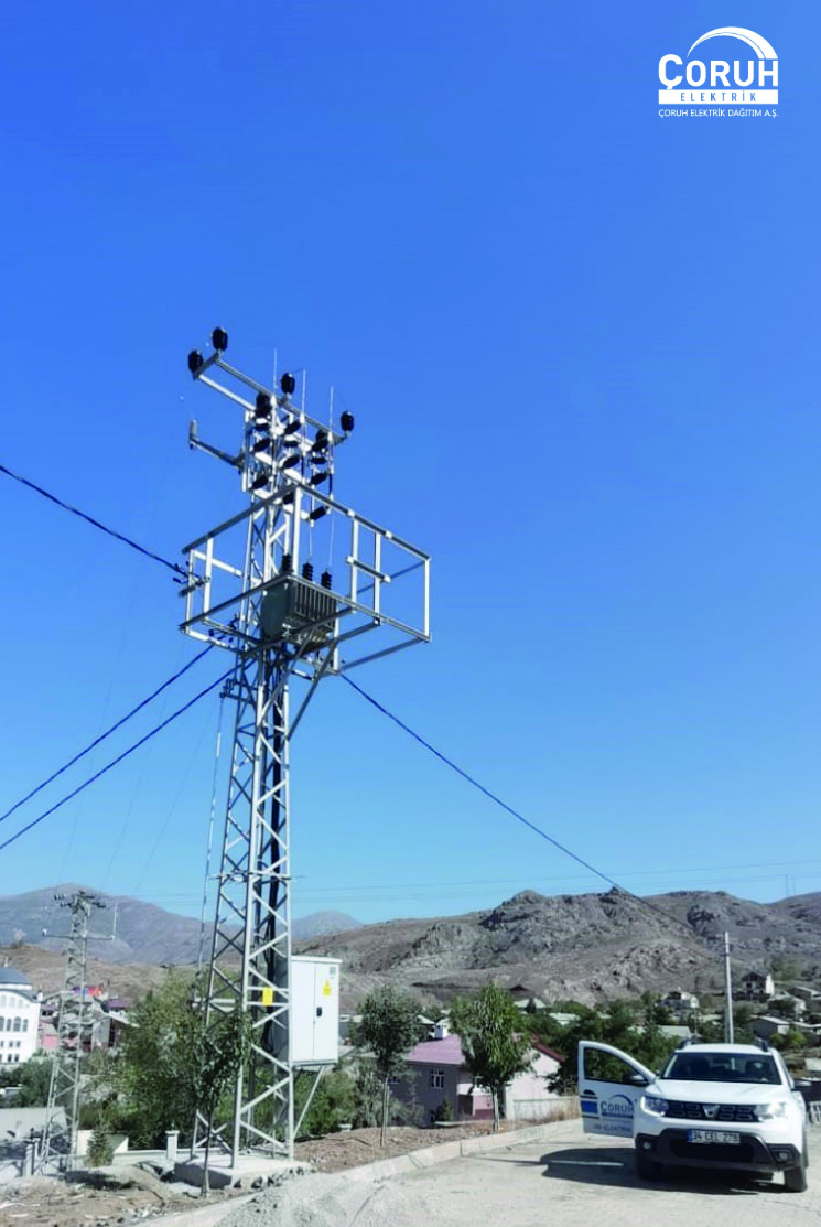 Arzularkabaköy’de Elektrik Şebekesi Yenileme Çalışmaları Devam Ediyor