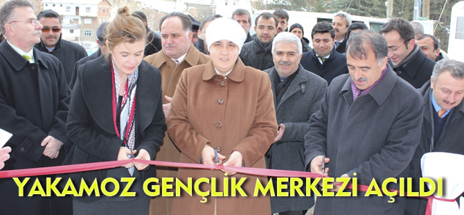 YAKAMOZ GEÇLİK MERKEZİ AÇILDI