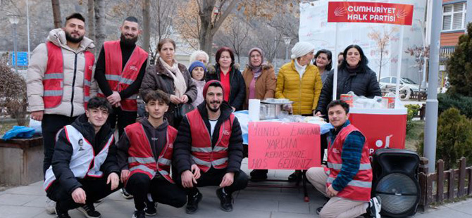 CHP, YUNUS EMRE BEBEK İÇİN KERMES DÜZENLEDİ