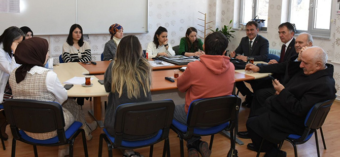 BAŞKAN ÇİMEN, “EĞİTİMCİLERİMİZ BAŞIMIZIN TACIDIR”