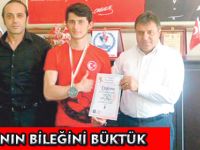 AVRUPA’NIN BİLEĞİNİ BÜKTÜK