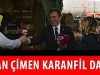 BAŞKAN ÇİMEN KARANFİL DAĞITTI
