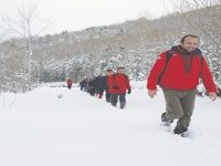 GÜMÜŞHANELİ DAĞCILAR KAR ALTINDA YÜRÜDÜ