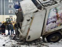 Gümüşhane’de çöp kamyonu devrildi: 1 yaralı