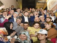 AK PARTİ ZAFERİ KUTLADI