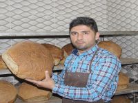 ÖĞRETMENLİK YERİNE FIRININ BAŞINA GEÇTİ