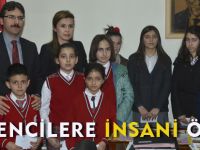 ÖĞRENCİLERE İNSANİ ÖDÜL