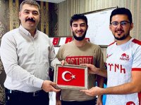 BİSİKLETİYLE KARABAĞ’A GİDİYOR