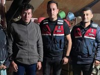 YAYLADA KAYBOLAN ENGELLİ VATANDAŞ JANDARMA TARAFINDAN BULUNDU