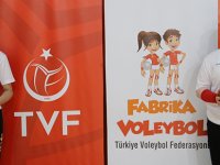 TÜRKİYE’NİN 33. FABRİKA VOLEYBOL OKULU GÜMÜŞHANE’YE AÇILDI