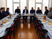 VALİ BARUŞ SANAYİ ESNAFIYLA BULUŞTU