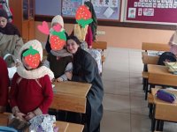 ABLALARINDAN MİNİKLERE ATKI VE BERE