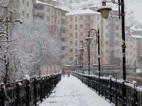 GÜMÜŞHANE’DE MEVSİM BİR GECEDE BAHARDAN KIŞA DÖNDÜ