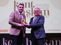 BAŞKAN KARA’YA KENT&BAŞKAN 2025 ÖDÜLÜ