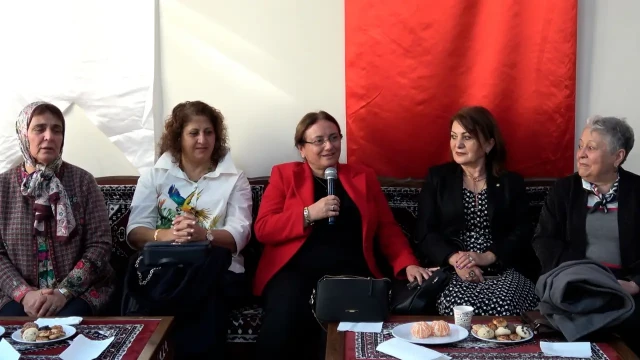 24 Kasım, Gençlik Merkezi’nde Sanat ve Sohbetle Kutlandı
