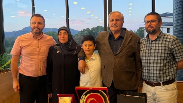42 Yıllık Hekimlik Serüveni Emeklilikle Taçlandı