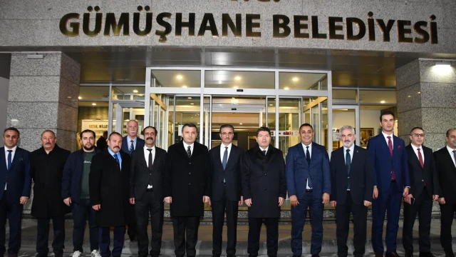 Adalet Bakanı Tunç’tan Gümüşhane Belediyesine Ziyaret