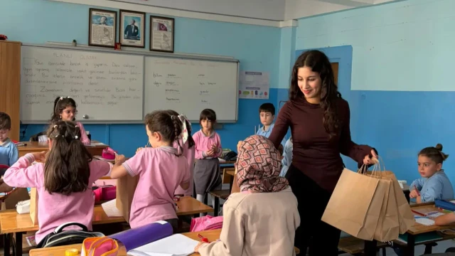 Aydın Doğan Vakfı Bursiyerleri Gümüşhaneli Çocuklarla Buluştu — Fotoğraf 9
