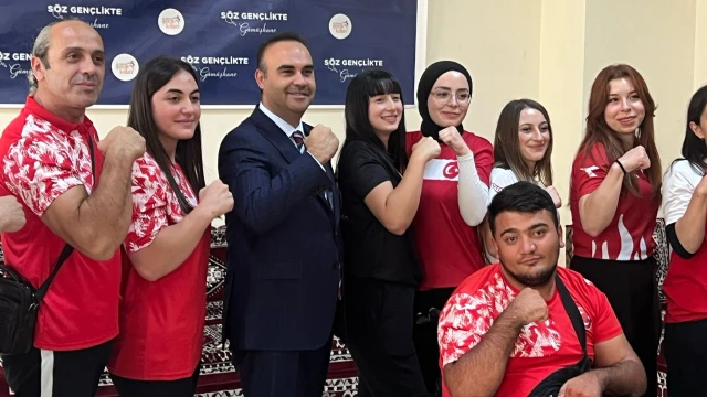 Bakan Kacır’dan Gümüşhane’nin Gururu Bilek Güneşi’ne Destek