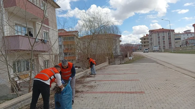 Başkan Yılmaz: “Ahmet Yesevi Mahallesi’nde Kapsamlı Temizlik Seferberliği Başlattık”