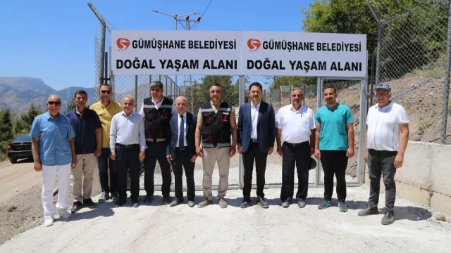 Can Dostlara Doğal Yuva