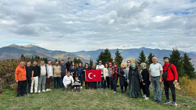 Cumhuriyet Coşkusu Örümcek Ormanları’nda Doğayla Buluştu