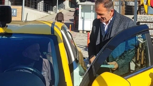 DEVA Partisi’nden Taksicilere Ziyaret: “TOGG ile Yenilenme Esnafı Rahatlatır”