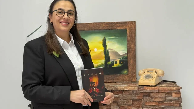 Fatma Turan Karadeniz’in ilk şiir kitabı "Zaman" çıktı