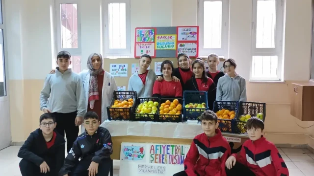 Gazipaşa Ortaokulu'nda 'Yerli ve Sağlıklı' Dönüşüm: Cips Yerine Elma, Çikolata Yerine Mandalina
