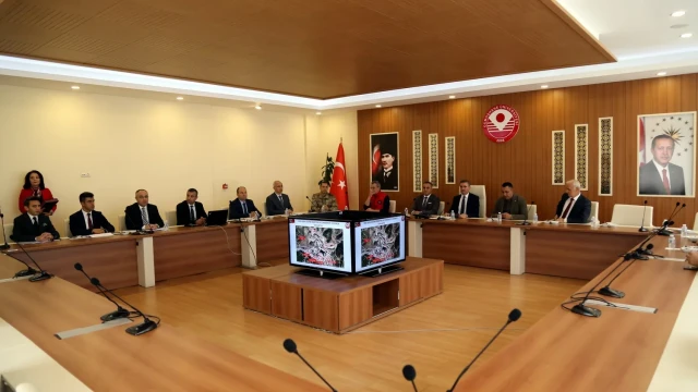 GÜ’de Huzur ve Güveni Artırma İl Komisyonu Toplantısı Gerçekleştirildi