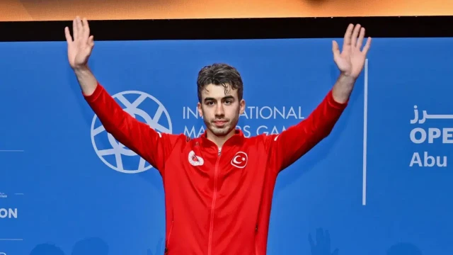 Gümüş Yumruk Abu Dabi’de patladı: Mustafa Gümüş dünya şampiyonu!