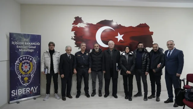 Gümüşhane Emniyeti Gençleri ve Aileleri Uyardı:  'En Büyük Kazanç Hiç Oynamamak'