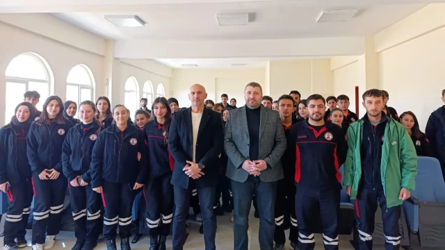 Gümüşhane Üniversitesi’nde “Kentleşme ve Ortak Akıl” Konferansı