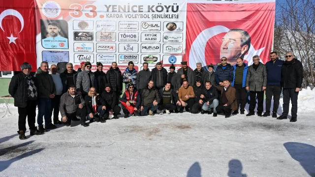 Gümüşhane’de 33. Kar Voleybolu Şenliği, Milli Futbolcu Ahmet Çalık Anısına Düzenlendi