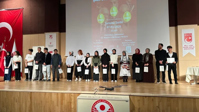 Gümüşhane’de "Bizim Sokağın Şiirleri" Yarışması: Genç Yetenekler Sahne Aldı