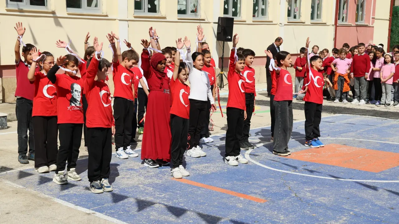 Gümüşhane'de İlköğretim Haftası Coşkuyla Kutlandı
